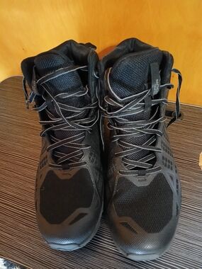 Under Armour Men's Black High-Top Training Boots